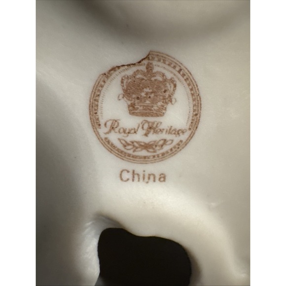 Royal Heritage Koala Bear Australian Porcelain Figurine, 4.5" Hand Painted - Picture 4 of 9